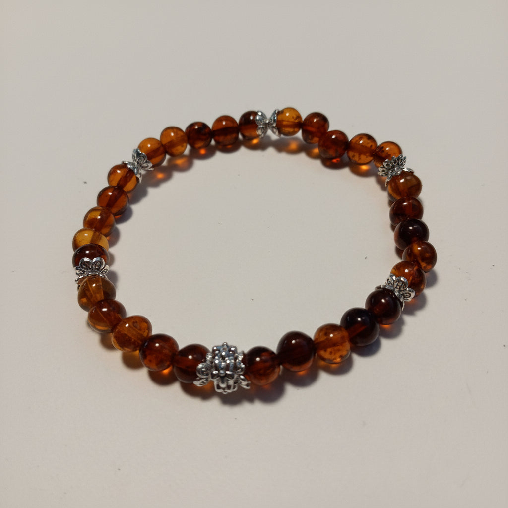 Bracelet ambre baltique baroque - détail perles naturelle