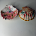 Coquillage Décoratif Artisanal — Motif Roses & Papillon