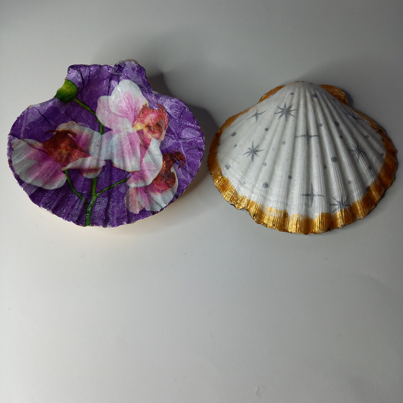 Coquillage Décoratif Motif Orchidée - Fait Main | Cristaux de Gaïa