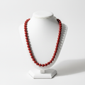 Howlite Rouge sur présentoir